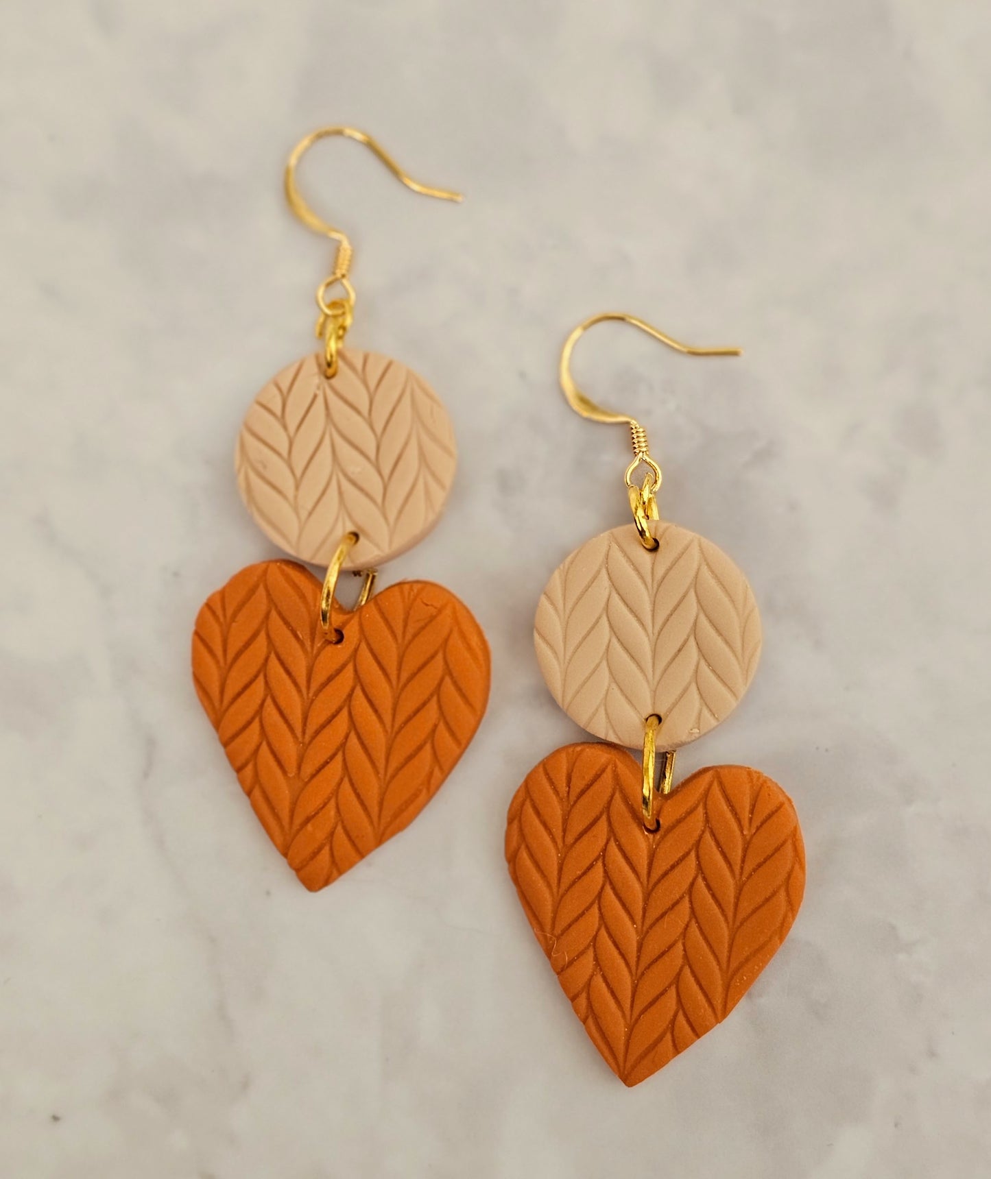 Get Knitted - Heart Dangle Knit Print Clay Earrings