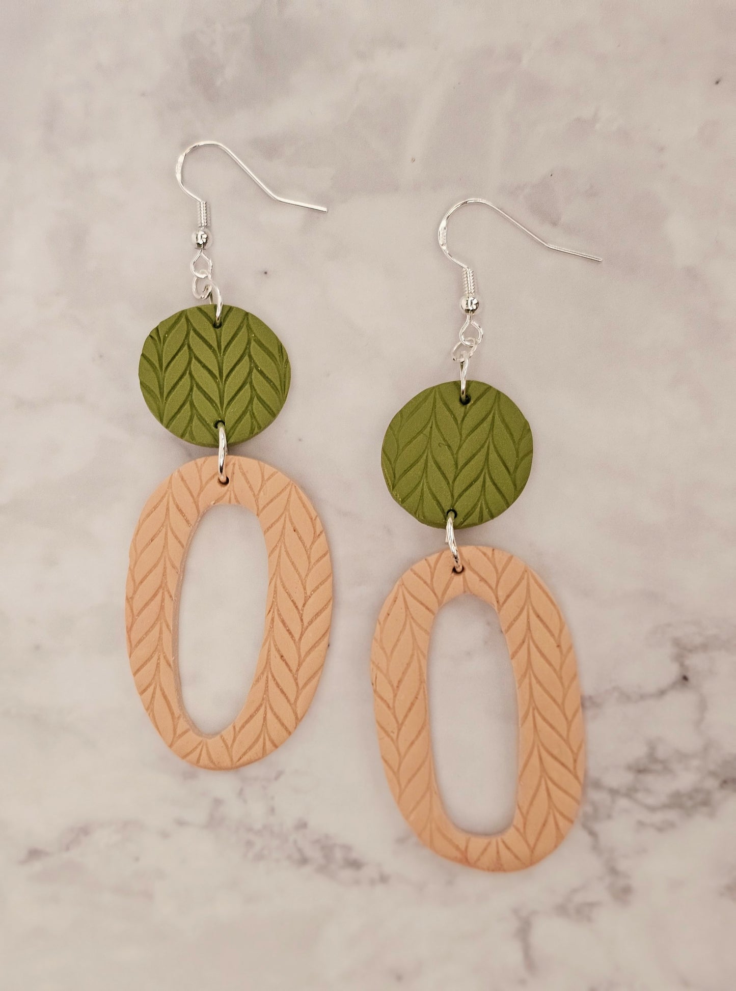 Get Knitted - Oval Dangle Knit Print Clay Earrings