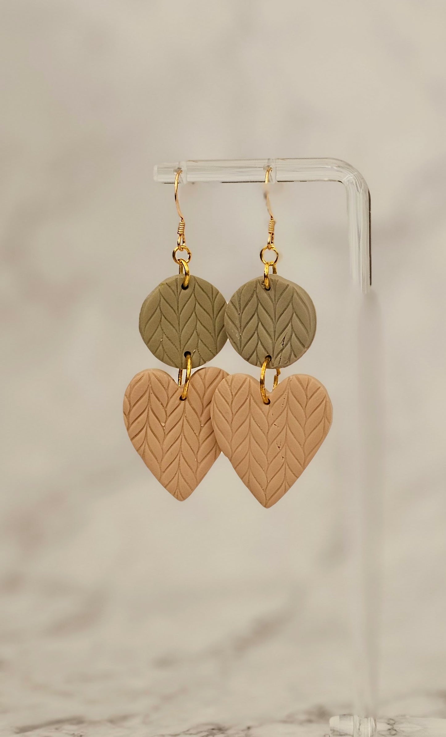 Get Knitted - Heart Dangle Knit Print Clay Earrings