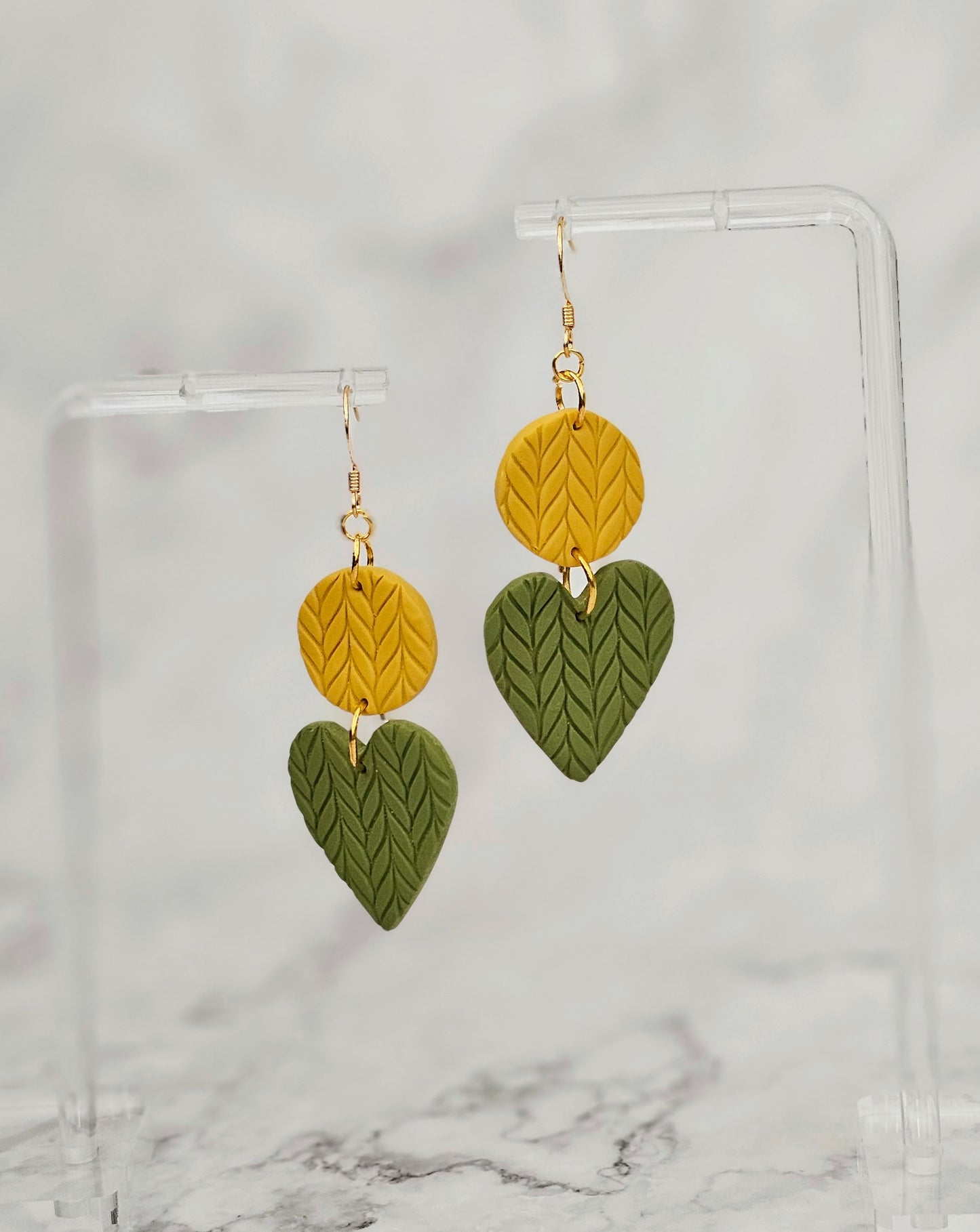 Get Knitted - Heart Dangle Knit Print Clay Earrings