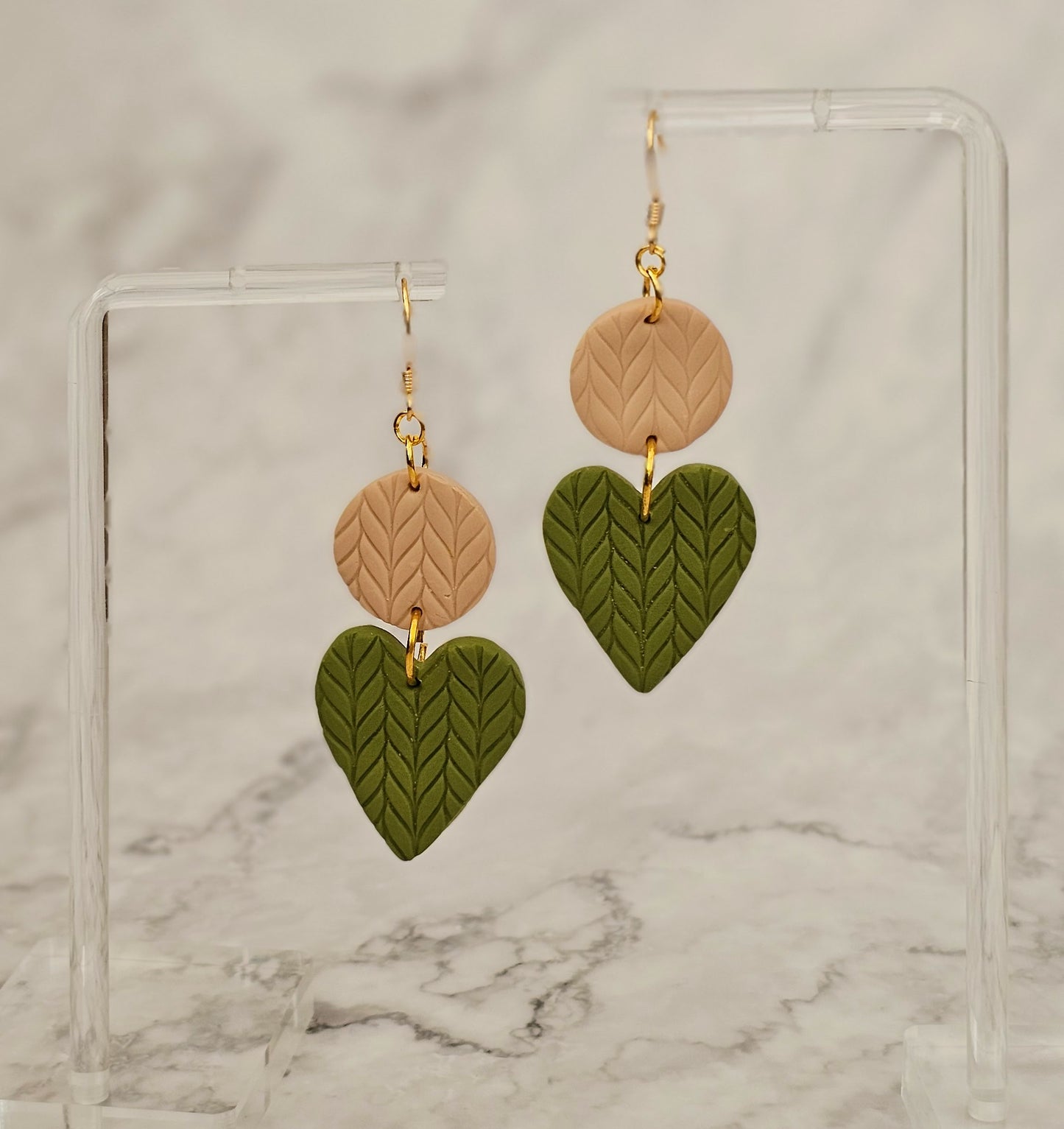 Get Knitted - Heart Dangle Knit Print Clay Earrings